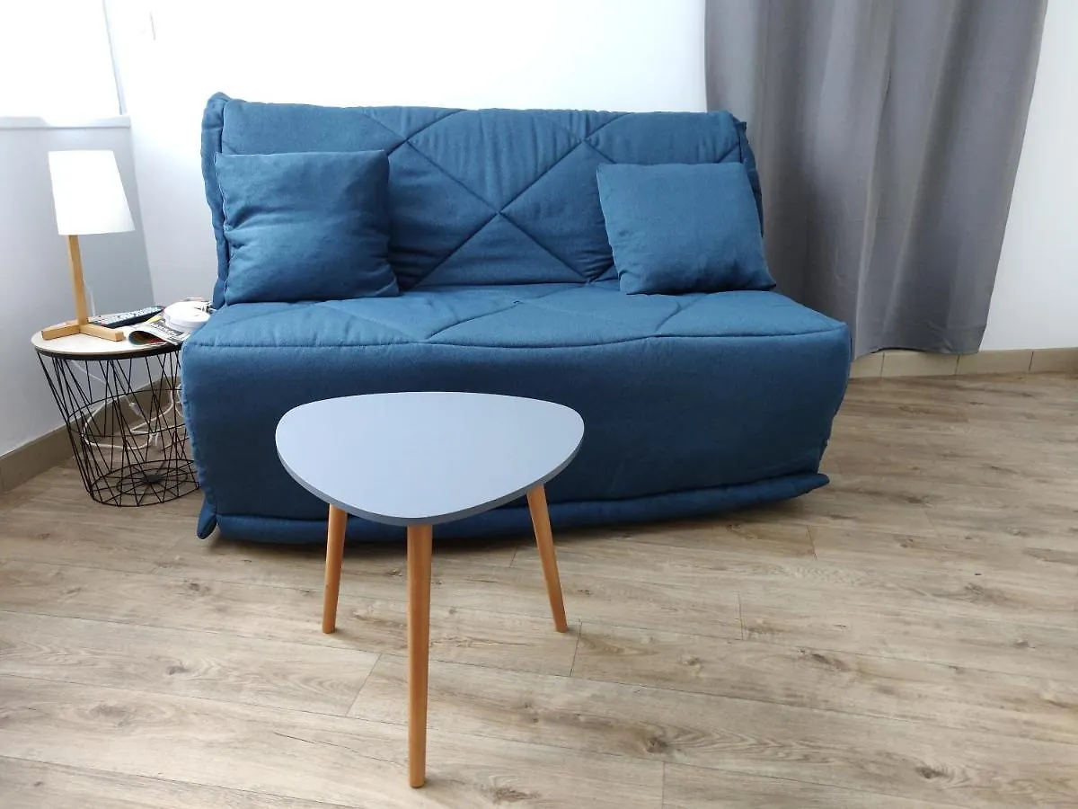 Studio Cosy - Proche Gare & Centre-Ville - Stationnement - Cour Interieure Table & Chaises Saint-Brieuc Apartment